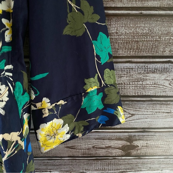 Lauren Ralph Lauren Floral/Bird Print Long-Sleeved Button-Down Top Size M - Picture 3 of 7